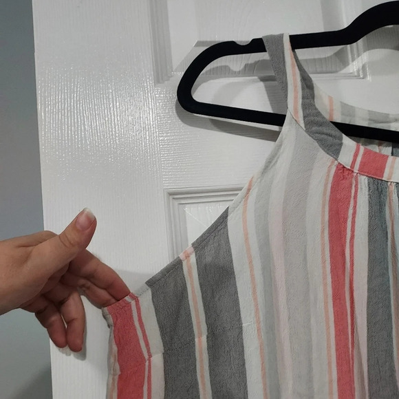 Torrid Stripe White Rayon Crepe High Neck Tank in Size 2 - 18/20 - Picture 4 of 13